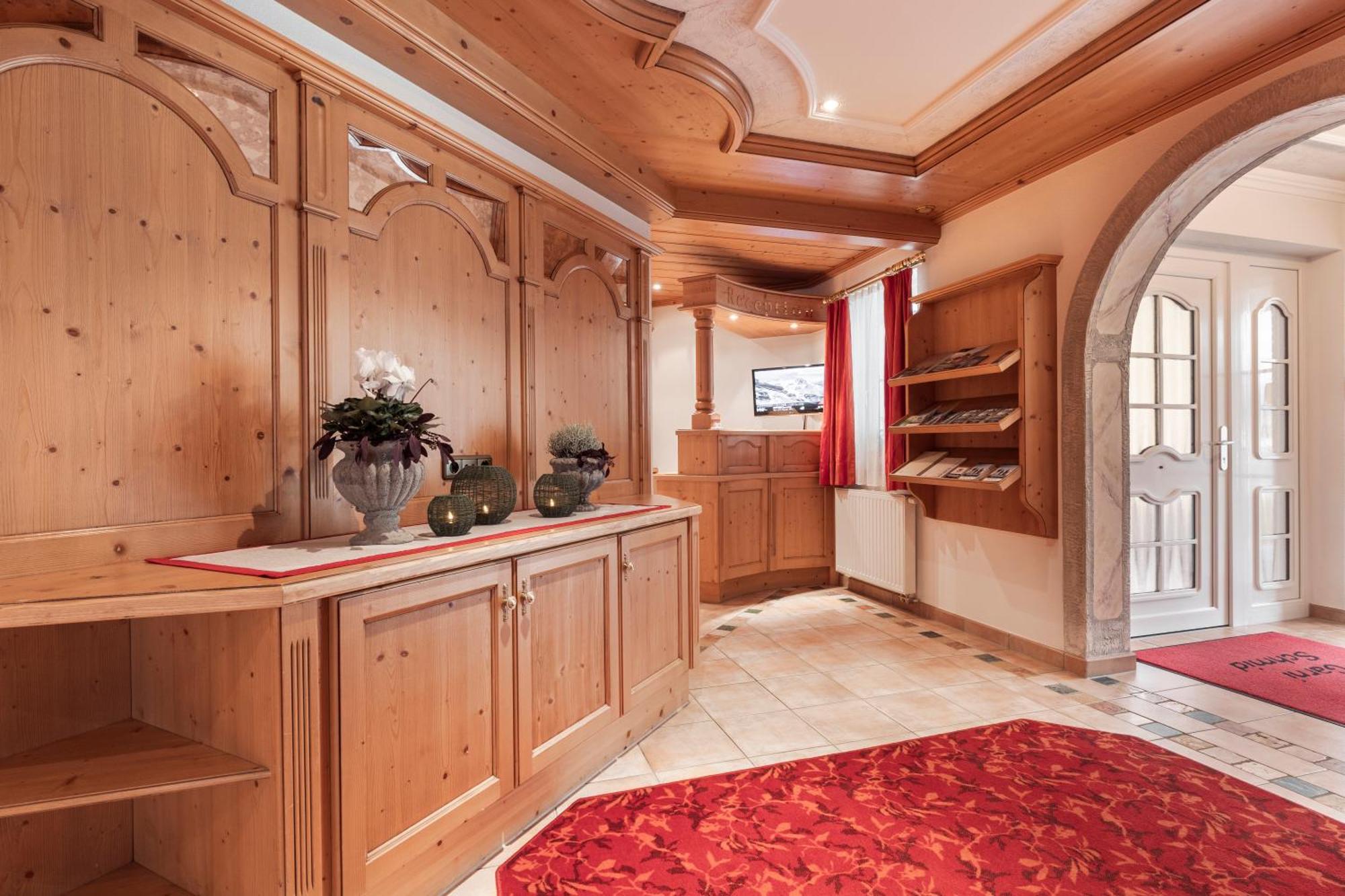 Schmid Rooms & Apartments Ишгль Экстерьер фото
